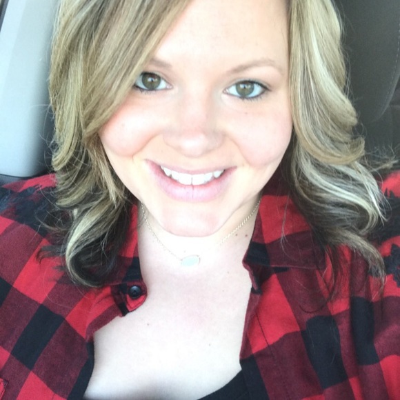Meet your Posher, Kelly - Picture 1 of 1